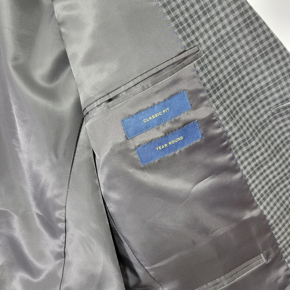Stafford Men's‎ Sport Coat Blazer Two Button Gray Checked Plaid Poly Blend 36S